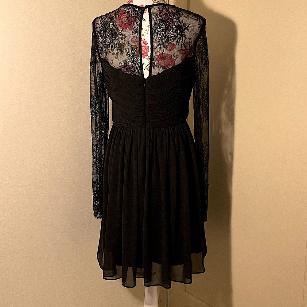 FOREVER NEW | Lilly Lace Soft Prom Dress | Black | Size 14 - Picture 16 of 16